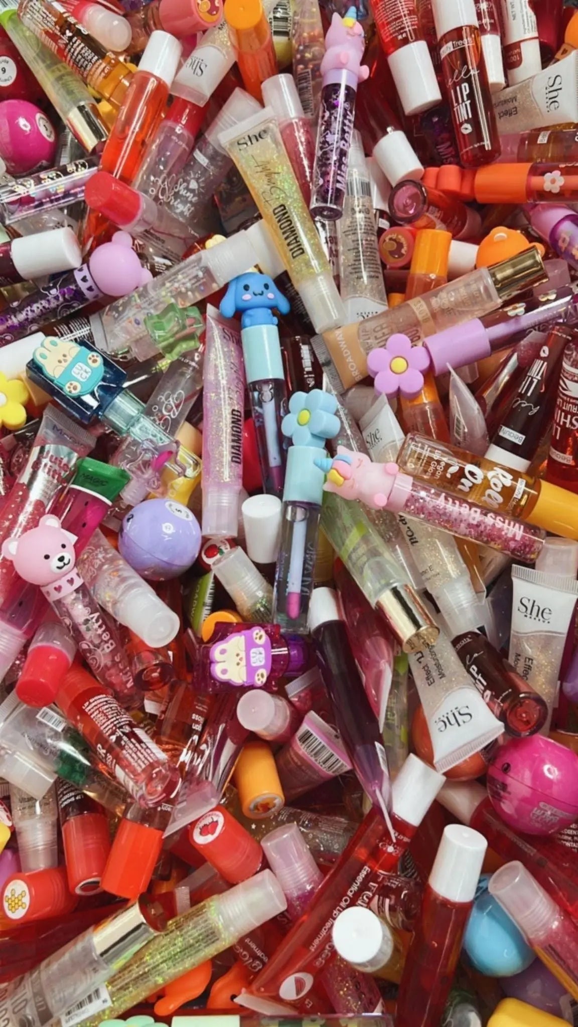 Produits de beauté colorés et variés, collection Scoops de la boutique Kawaika